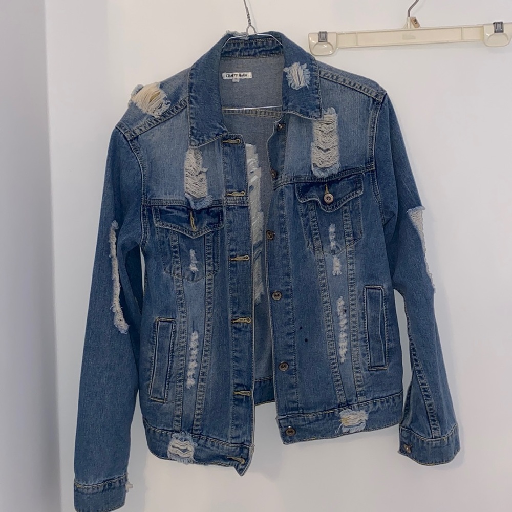 Distressed medium wash jacket ⚡️SEND BEST OFFER⚡️